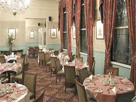 The Roundhouse Hotel 3*